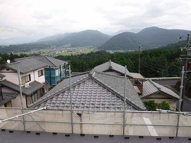 山県市でルーフィング敷設から棟板金・雨押さえ納まりまで丁寧に施工したカバー工法